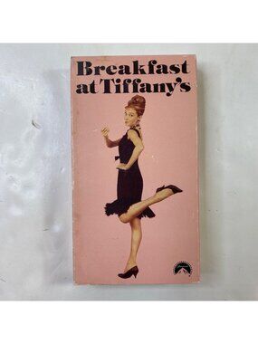 Breakfast At Tiffanys 1961 VHS Romantic Comedy Audrey Hepburn George Peppard
